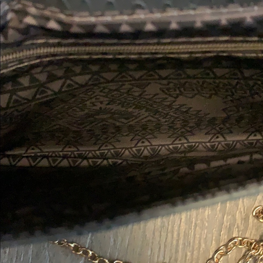*SOLD* Miztique Clutch - Picture 6 of 6